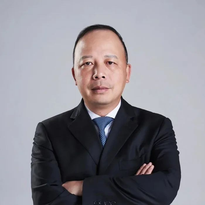 李强