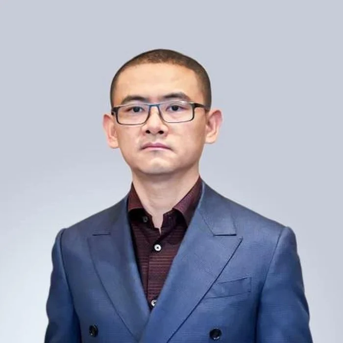 余华龙
